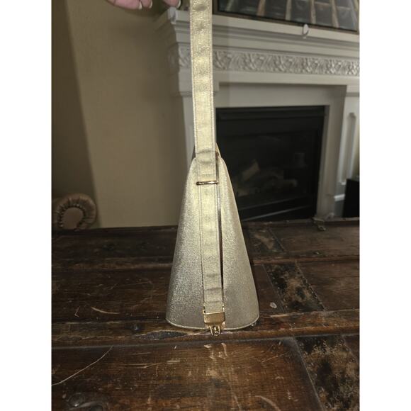 Sanremo Italy Womens Gold Purse Hard Case Metallic Shoulder Bag - Picture 2 of 8